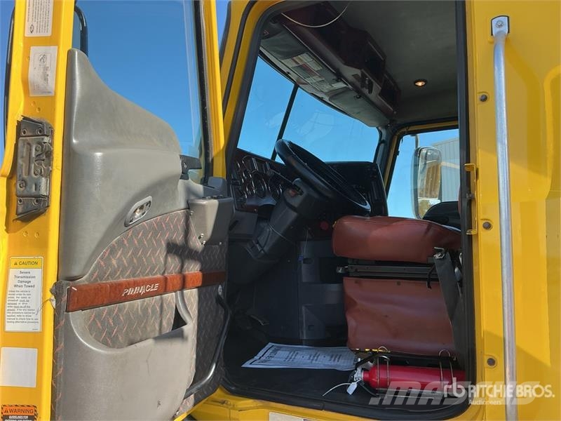 Mack CXU613 8x4 Tri/A Dump Truck 傾卸式卡車