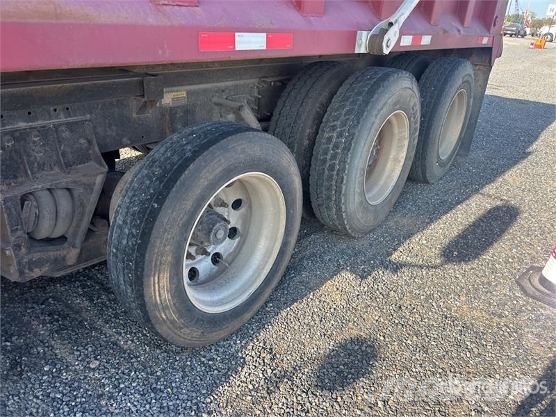 Mack CXU613 8x4 Tri/A Dump Truck Tipper trucks
