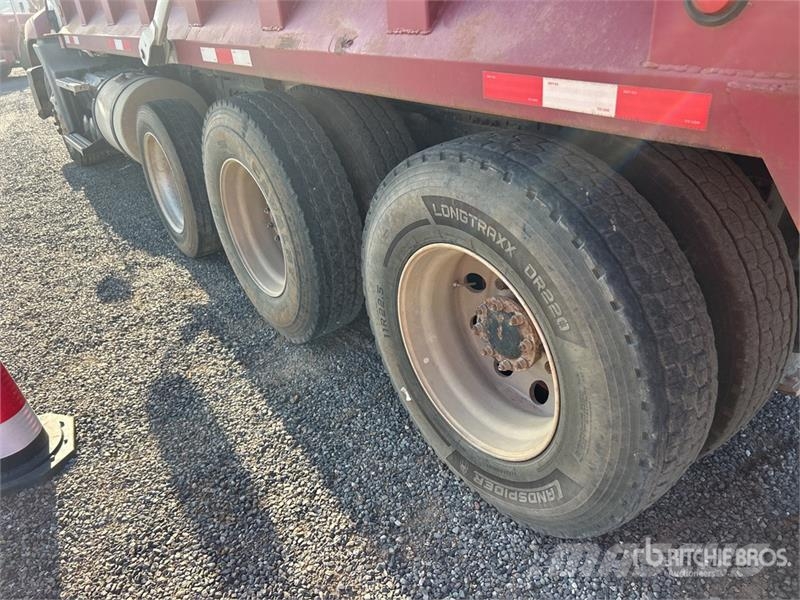Mack CXU613 8x4 Tri/A Dump Truck Tipper trucks