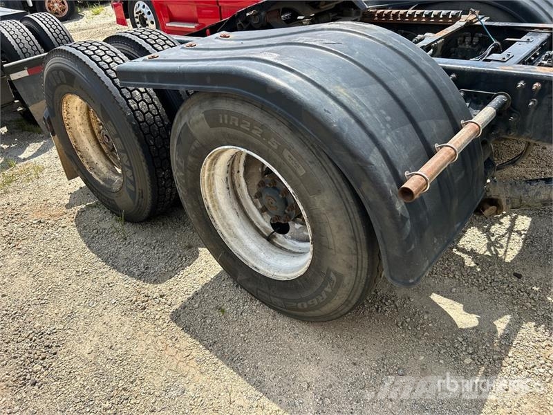 Mack CXU613T 6x2 T/A Day Cab Truck Tractor Autotractoare