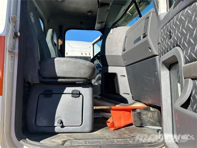 Mack CXU613T 6x2 T/A Day Cab Truck Tractor Trekkers