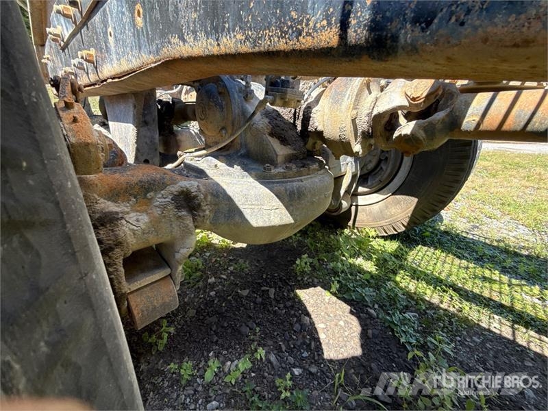 Mack DM607 6x4 T/A Day Cab Truck Tractor Nyergesvontatók