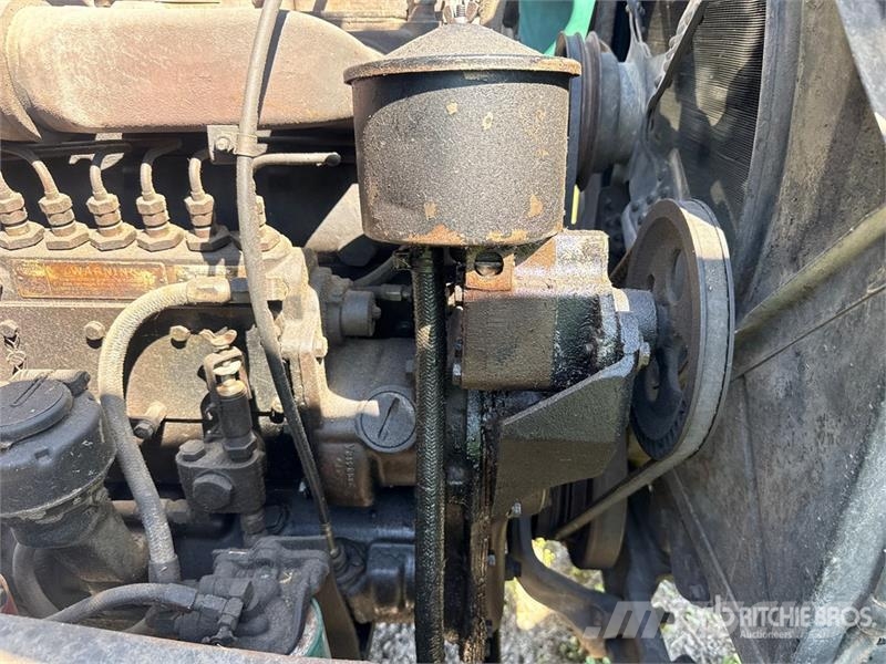 Mack DM611 6x4 T/A Day Cab Truck Tractor Naudoti vilkikai