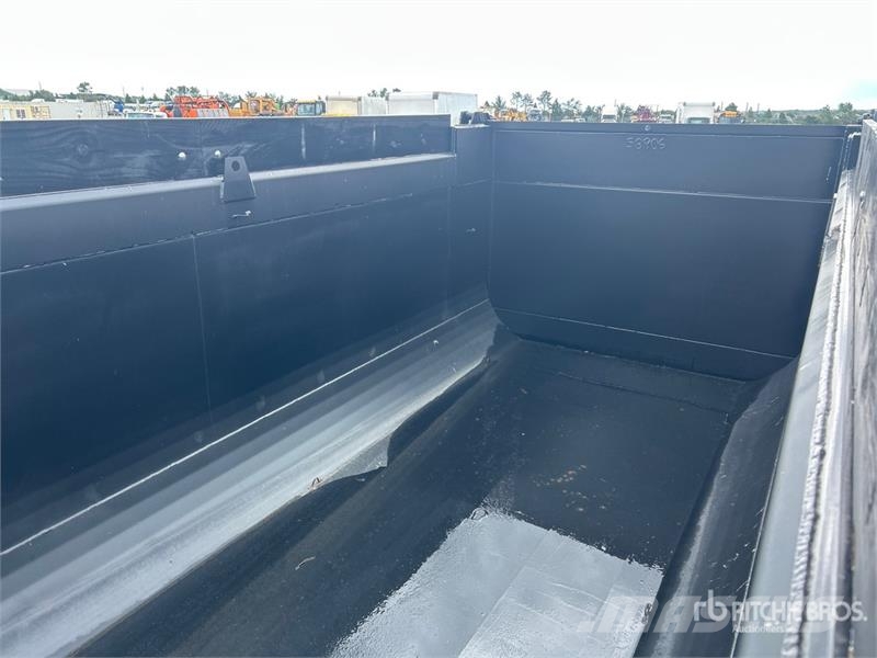 Mack GR64B 8x4 Tri/A Dump Truck (Unused) Kiper tovornjaki