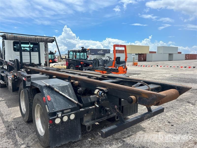 Mack GR64B9 6x4 Roll-Off Truck Kravas automašinas konteineru vedeji