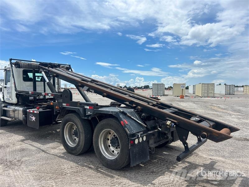 Mack GR64B9 6x4 Roll-Off Truck Kravas automašinas konteineru vedeji