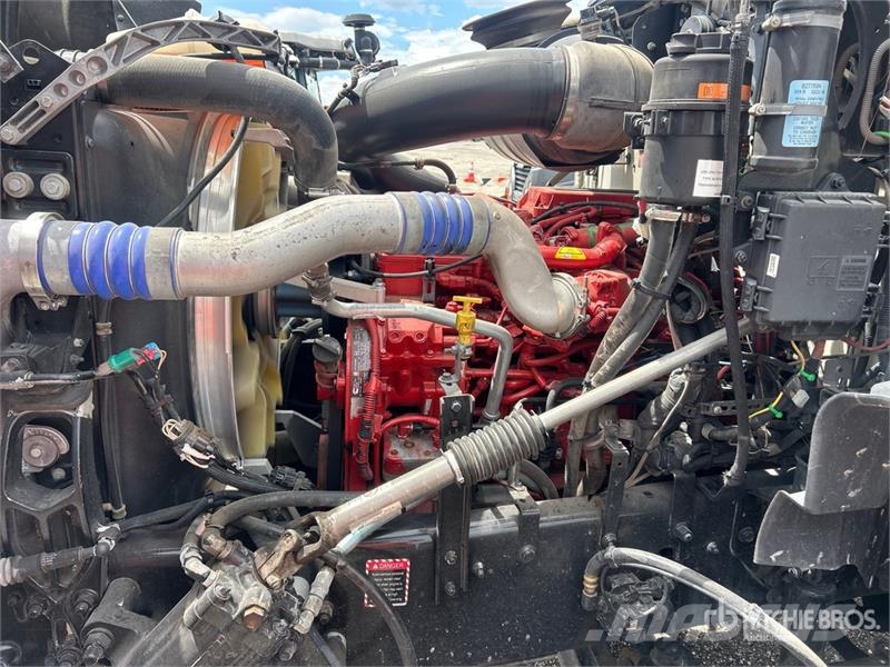 Mack GR64B9 6x4 Roll-Off Truck Kravas automašinas konteineru vedeji