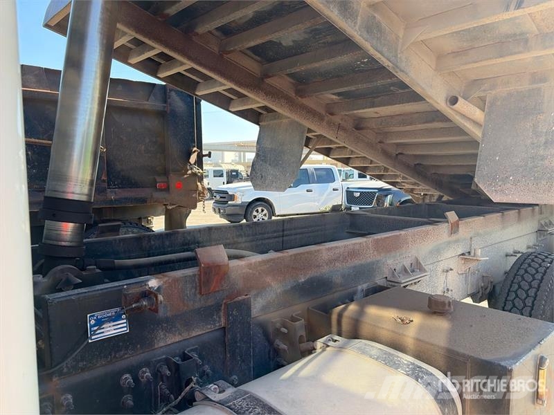 Mack GR64F 6x4 T/A Dump Truck 덤프 트럭