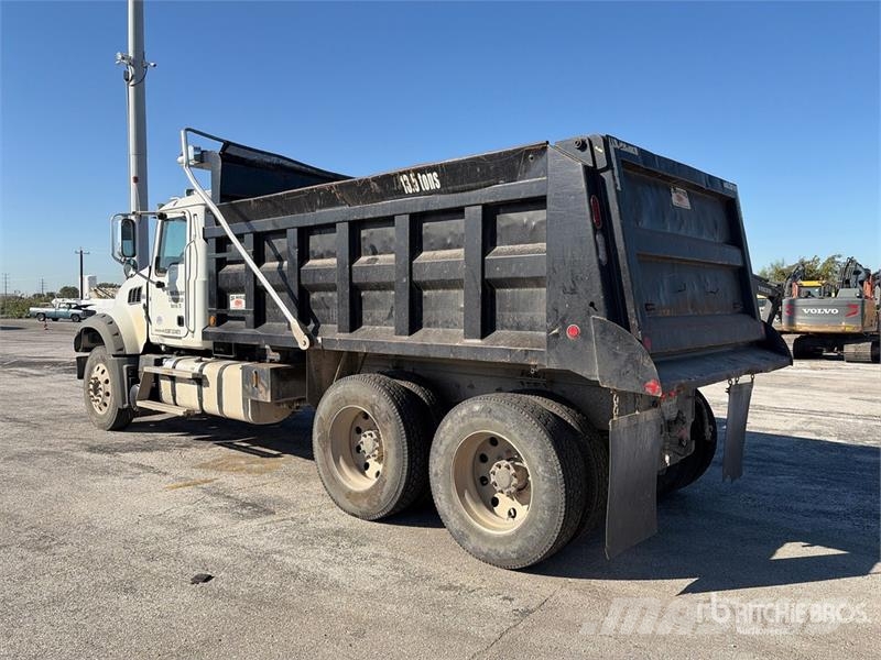 Mack GR64F 6x4 T/A Dump Truck 덤프 트럭