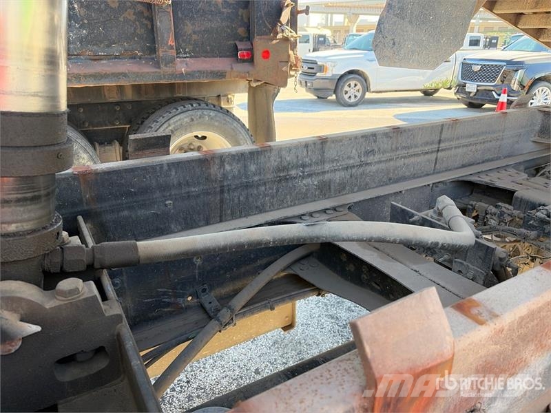 Mack GR64F 6x4 T/A Dump Truck 덤프 트럭