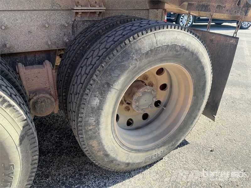 Mack GR64F 6x4 T/A Dump Truck 덤프 트럭