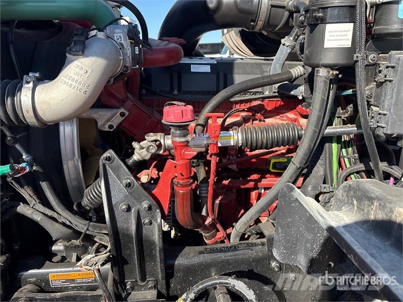 Mack GR64F 6x4 Tri/A Dump Truck Kipper