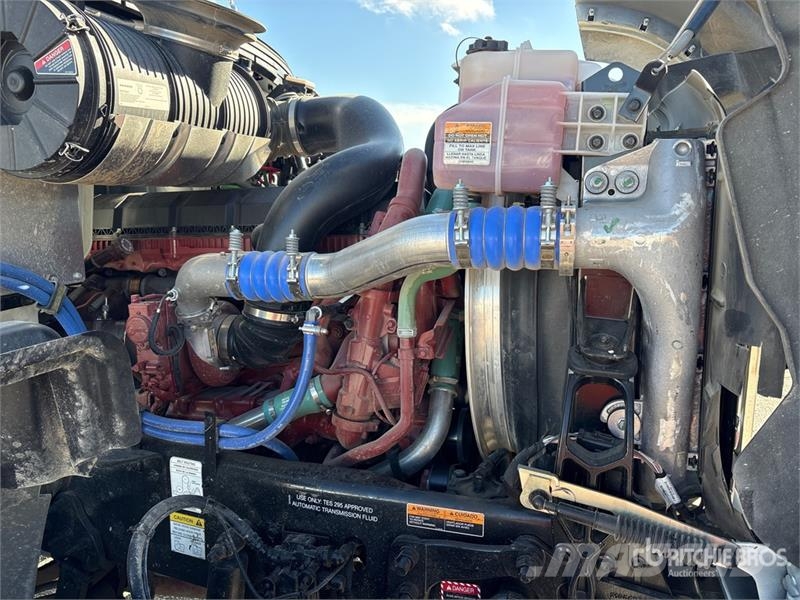 Mack GR64F 6x4 Tri/A Dump Truck Kipper