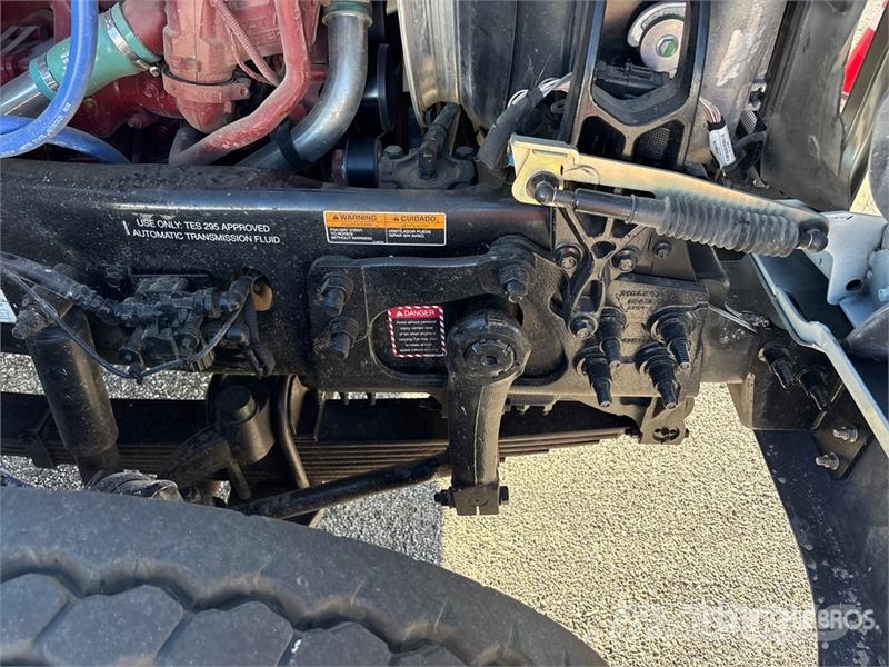 Mack GR64F 6x4 Tri/A Dump Truck Kipper