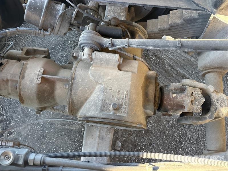 Mack GR64F 6x4 Tri/A Dump Truck Kipper