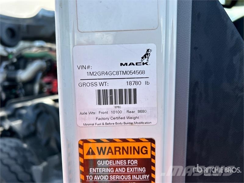 Mack GR64F 8x4 Tri/A Dump Truck Kipper