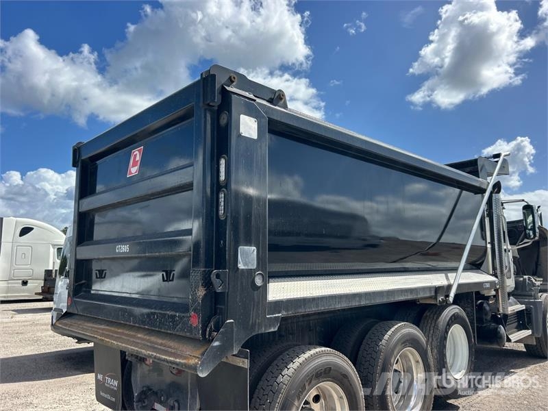 Mack GR64F 8x4 Tri/A Dump Truck Kipper