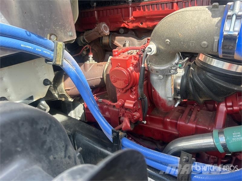 Mack GR64F 8x4 Tri/A Dump Truck Kipper