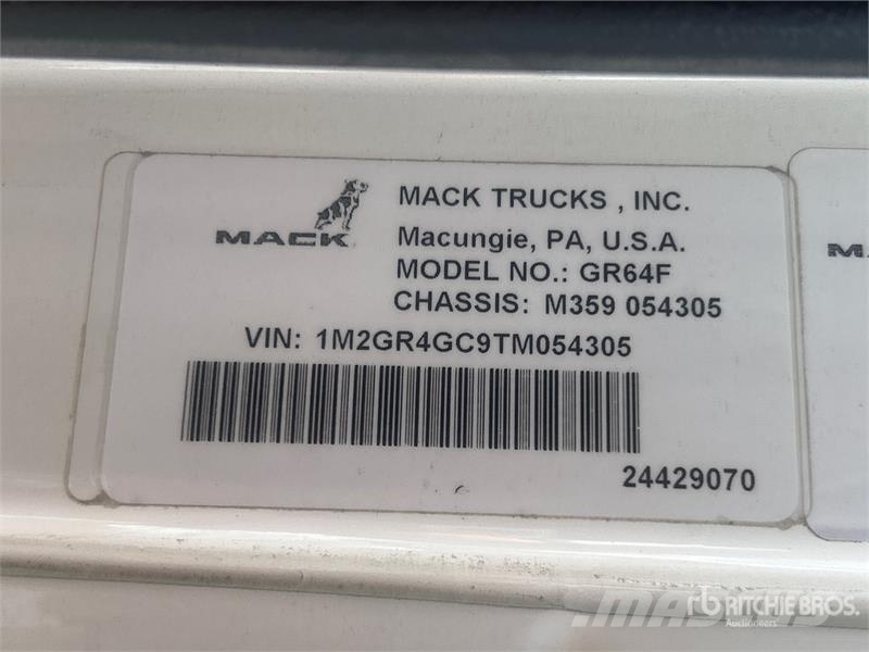 Mack GR64F 8x4 Tri/A Dump Truck Kipper