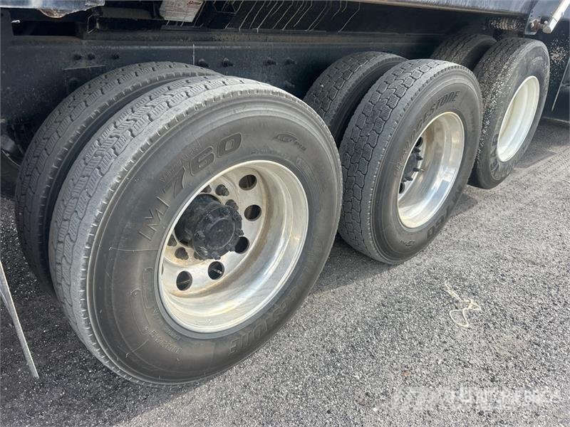 Mack GR64F 8x4 Tri/A Dump Truck Kipper