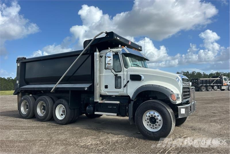 Mack GR64F 8x4 Tri/A Dump Truck Kipper