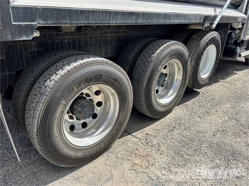 Mack GR64F 8x4 Tri/A Dump Truck Kipper