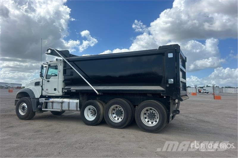 Mack GR64F 8x4 Tri/A Dump Truck Kipper