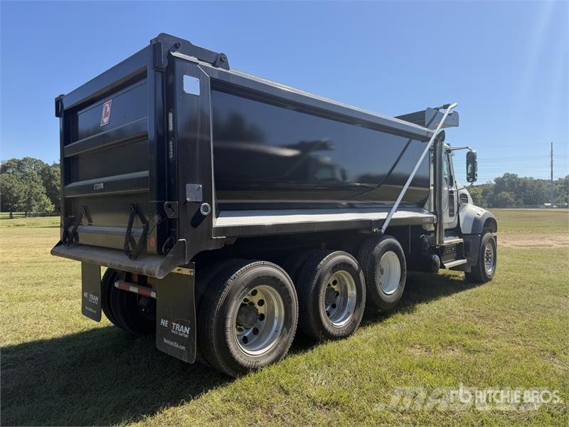 Mack GR64F Tri/A Dump Truck Tippbil
