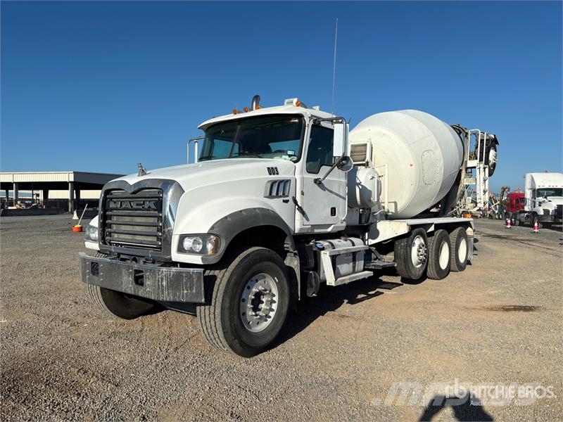 Mack GR84F 8x4 Mixer Truck Concrete trucks