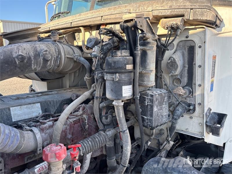 Mack GR84F 8x4 Mixer Truck Concrete trucks
