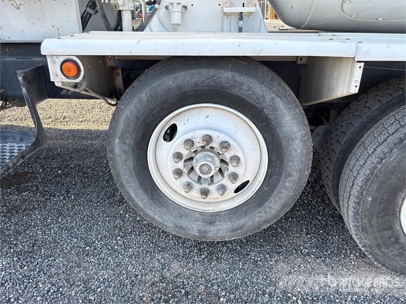 Mack GR84F 8x4 Mixer Truck Concrete trucks