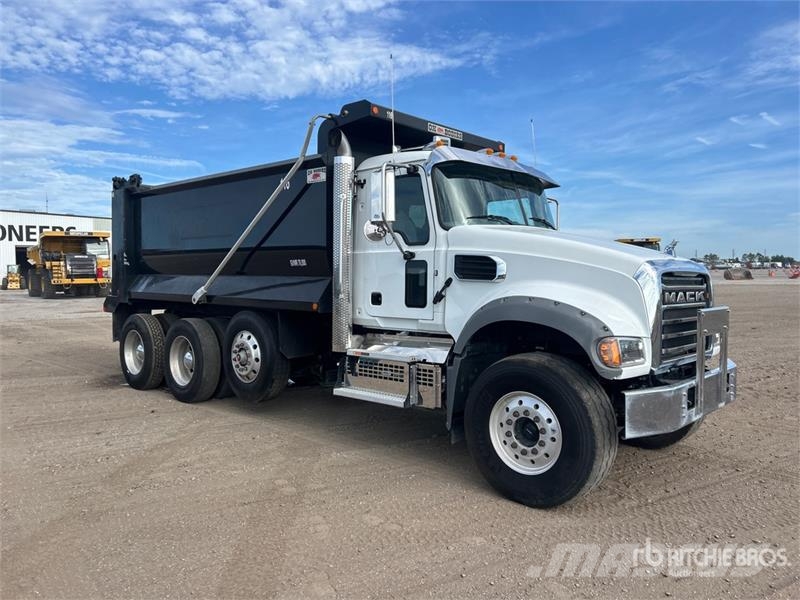 Mack GR84F 8x4 Tri/A Dump Truck Lastbiler med tip