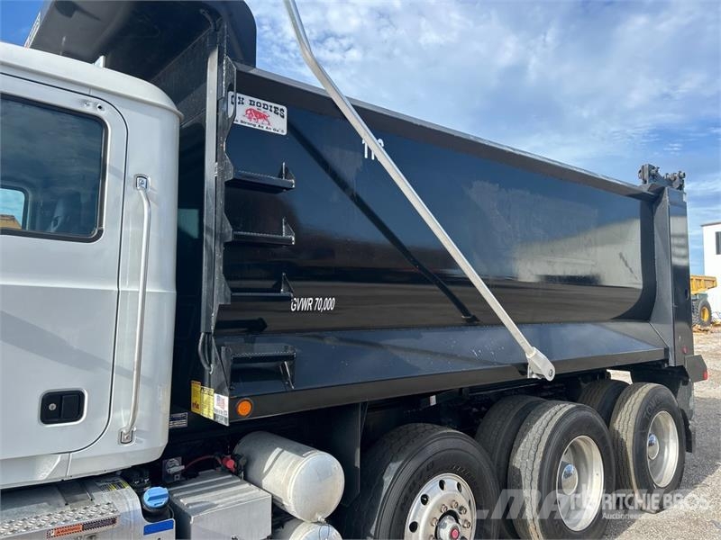 Mack GR84F 8x4 Tri/A Dump Truck Lastbiler med tip