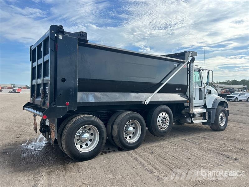 Mack GR84F 8x4 Tri/A Dump Truck Lastbiler med tip