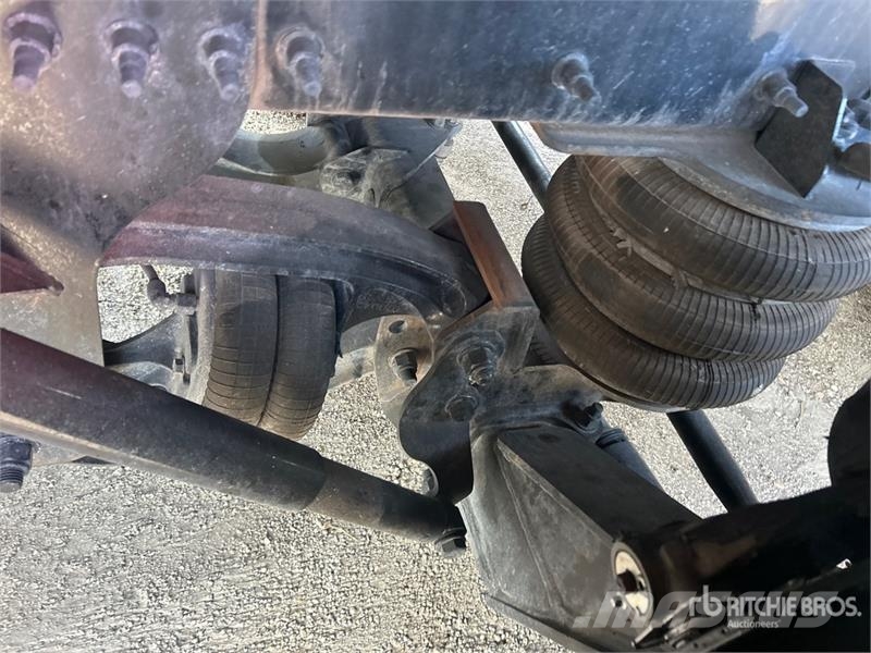 Mack GR84F 8x4 Tri/A Dump Truck Lastbiler med tip