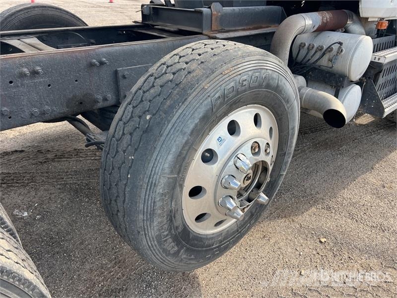 Mack Granite شاحنات قلابة