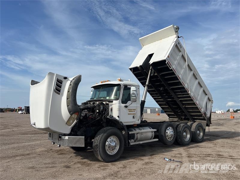 Mack Granite شاحنات قلابة