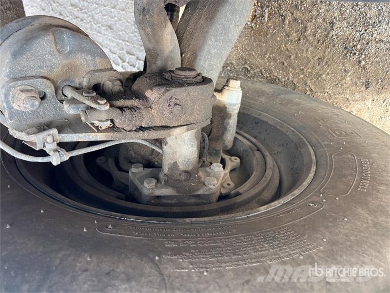 Mack Granite شاحنات قلابة