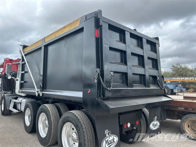 Mack Granite Wywrotki