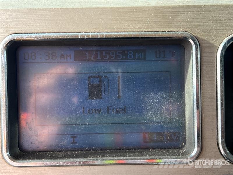 Mack Granite شاحنات قلابة