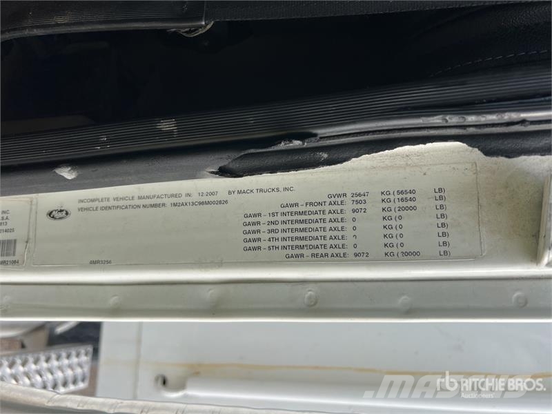 Mack Granite شاحنات قلابة