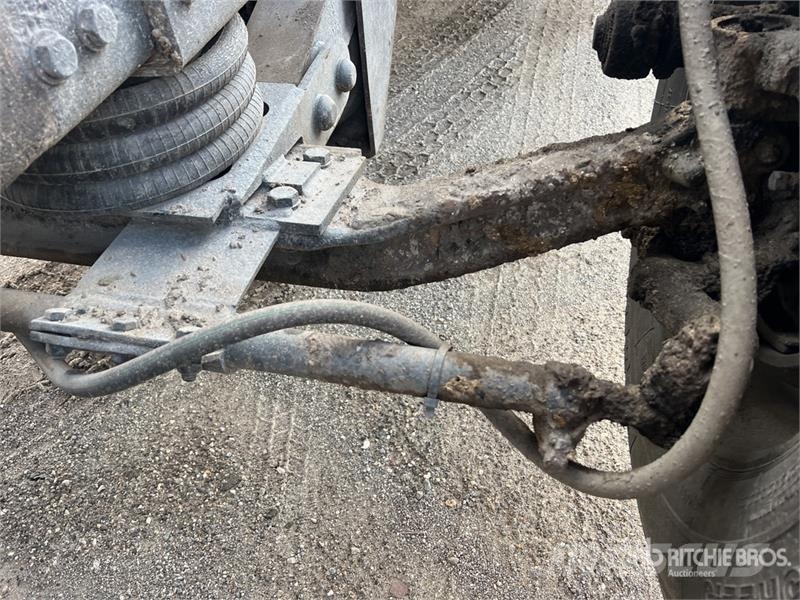 Mack Granite شاحنات قلابة