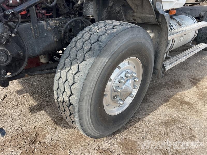 Mack Granite شاحنات قلابة