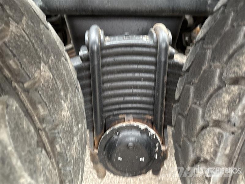 Mack GU533 Kipplader
