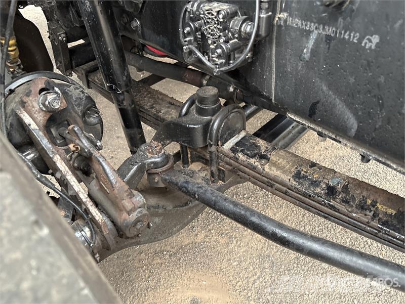 Mack GU533 Kipplader
