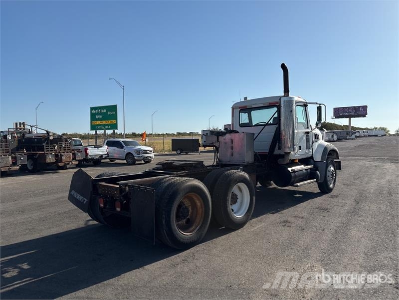 Mack GU713 Prime Movers