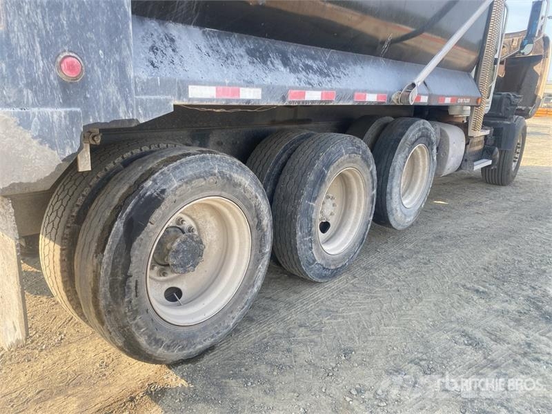 Mack GU713 Bañeras basculantes usadas