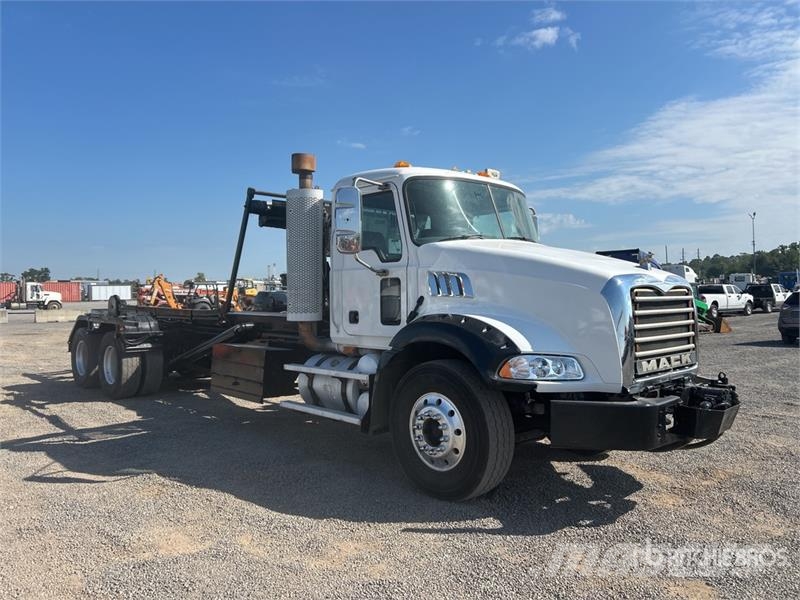 Mack GU713 Komunalni tovornjaki