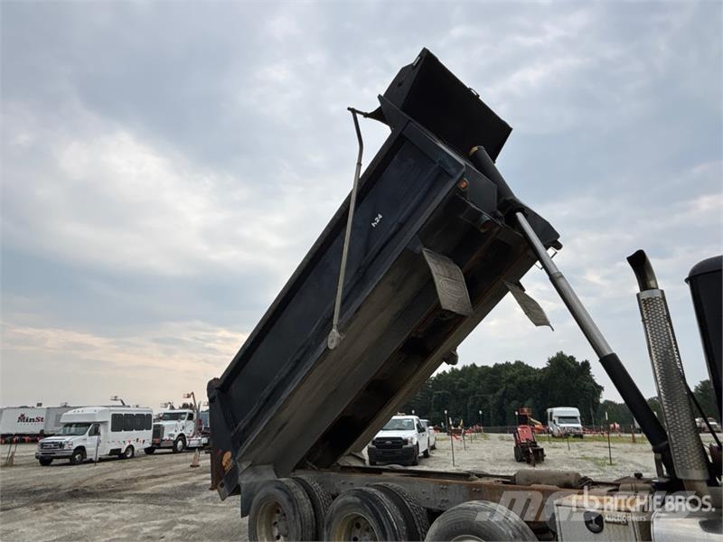 Mack GU713 Tipper trucks
