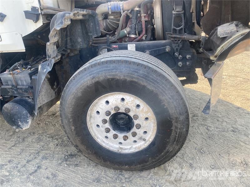 Mack GU713 Bañeras basculantes usadas